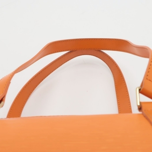 Authentic Louis Vuitton Epi Soufflot - Picture 13 of 14